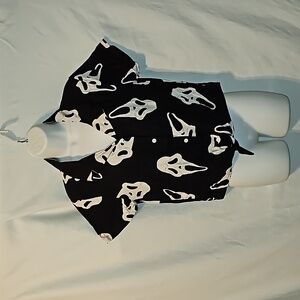 Fun World Div. Ghost Face shirt